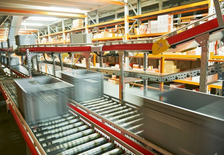 inotec Photo of Barcode RFID Behältermanagement Fließband