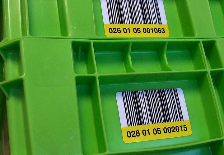 inotec Photo of Barcode Etikett Behälter grün